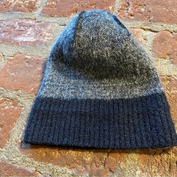 Muk Luk's Women's Fur Pom Beanie Winter Cuff Hat Pom Pom Fairy Dust Glitter GRAY - Picture 12 of 14